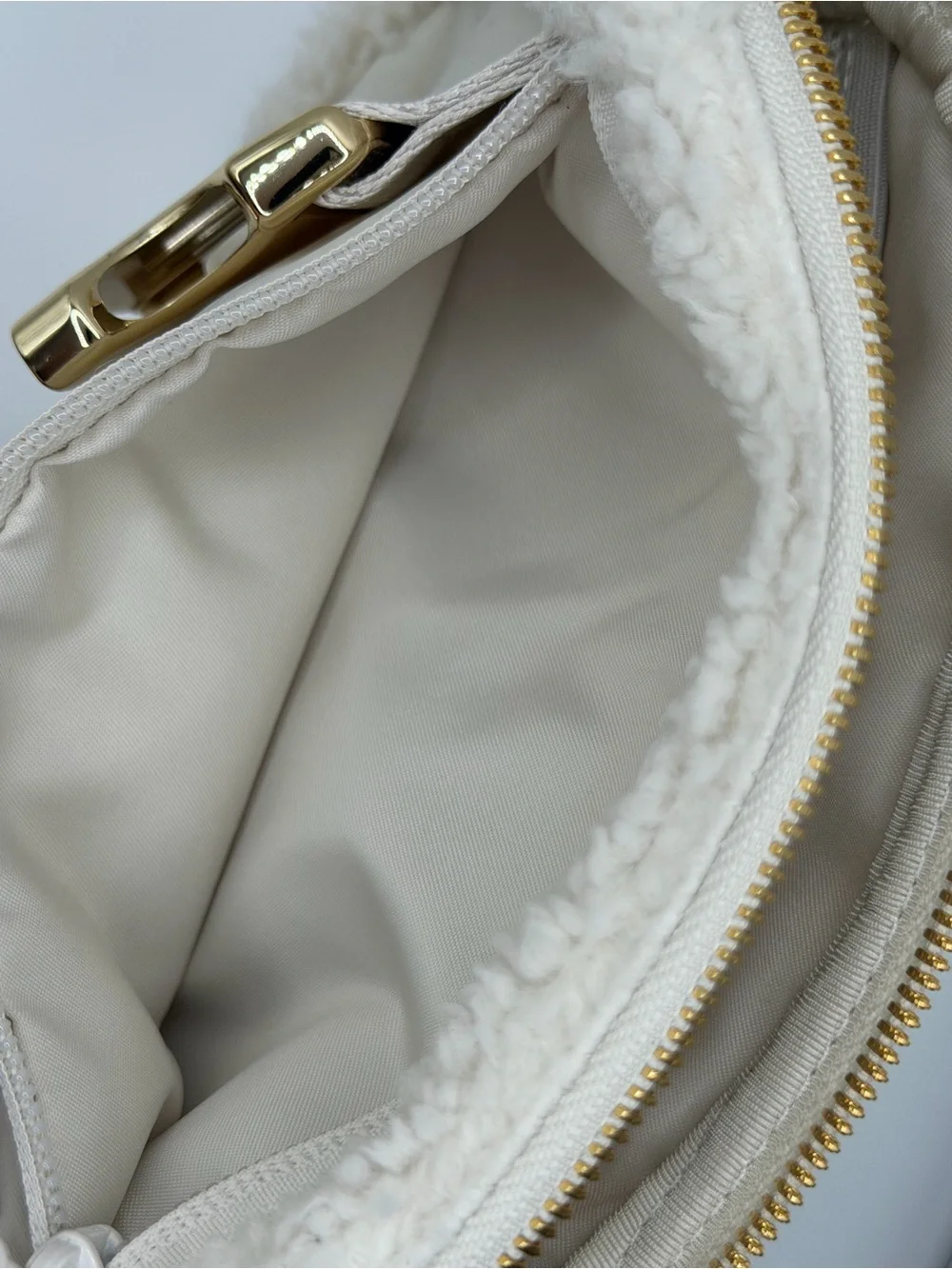 lululemon athletica soft sherpa